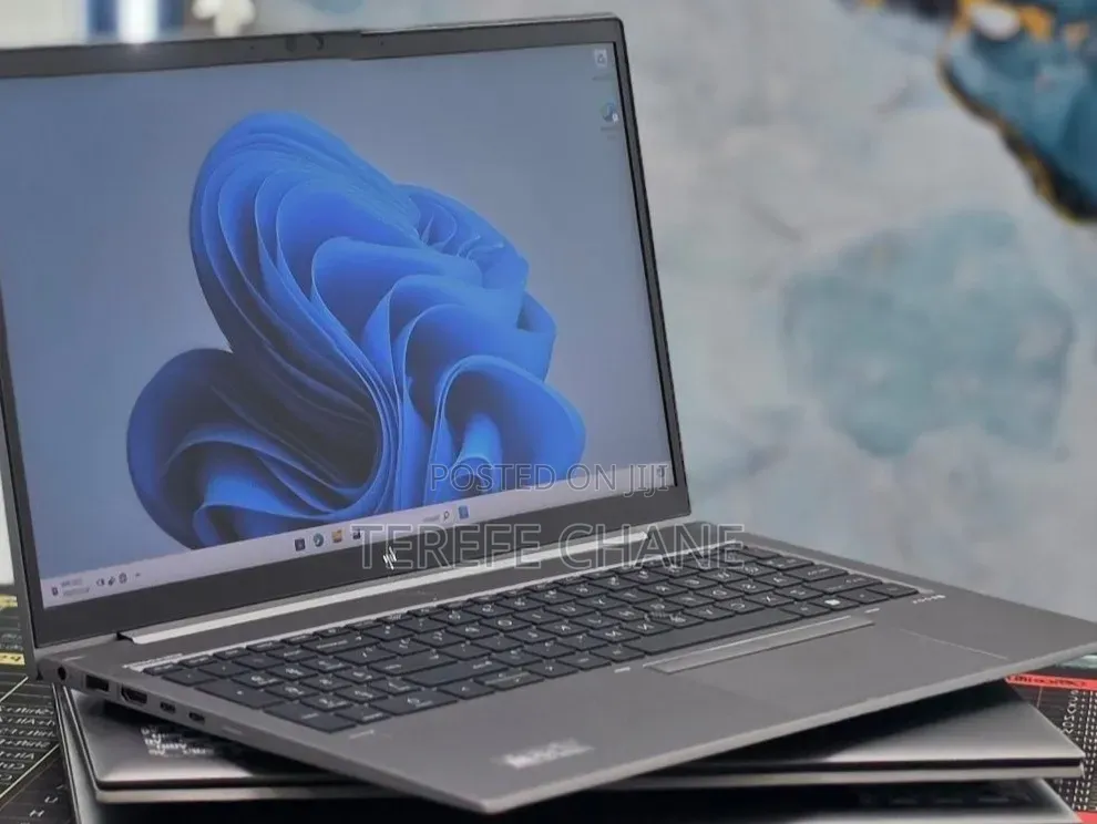 New Laptop HP ZBook 14 16GB Intel Core i5 SSD 512GB