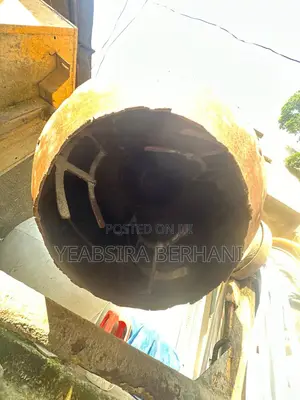 Concret Mixer and 2 Motors
