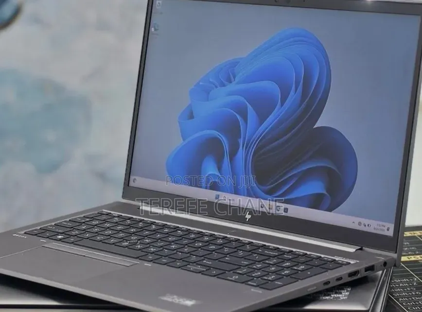 New Laptop HP ZBook 14 16GB Intel Core i5 SSD 512GB
