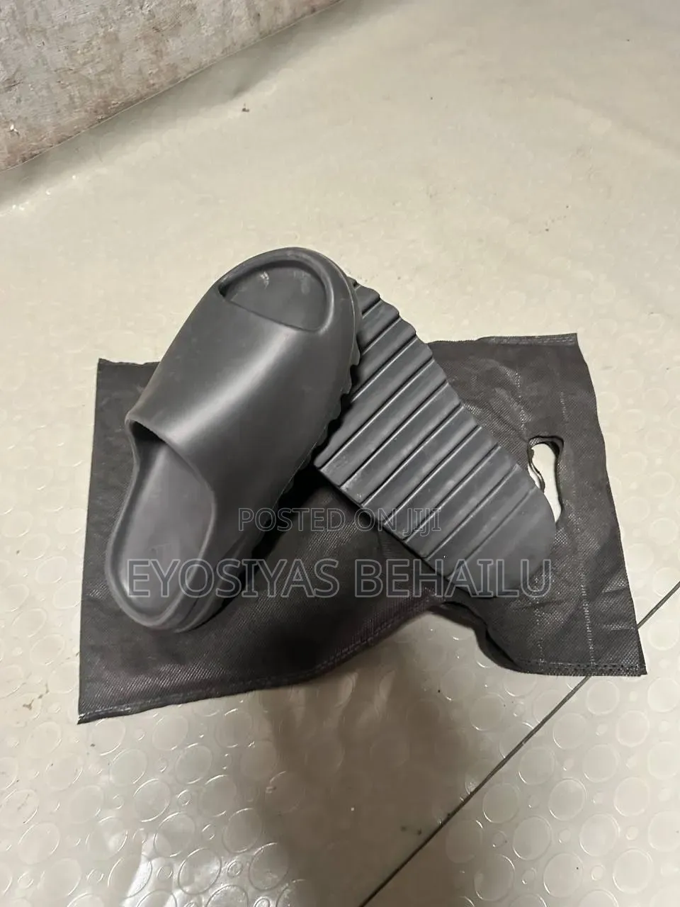 Yeezy Slides