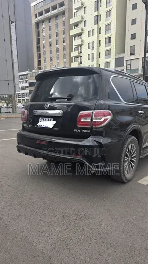 Nissan Patrol 2017 Black
