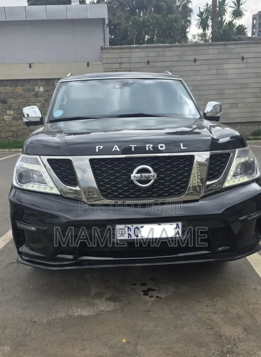 Nissan Patrol 2017 Black