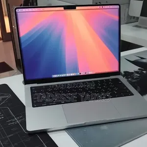 New Laptop Apple MacBook Pro 2024 M4 16GB Apple M4 Pro SSD 512GB