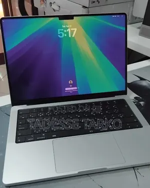 New Laptop Apple MacBook Pro 2024 M4 16GB Apple M4 Pro SSD 512GB