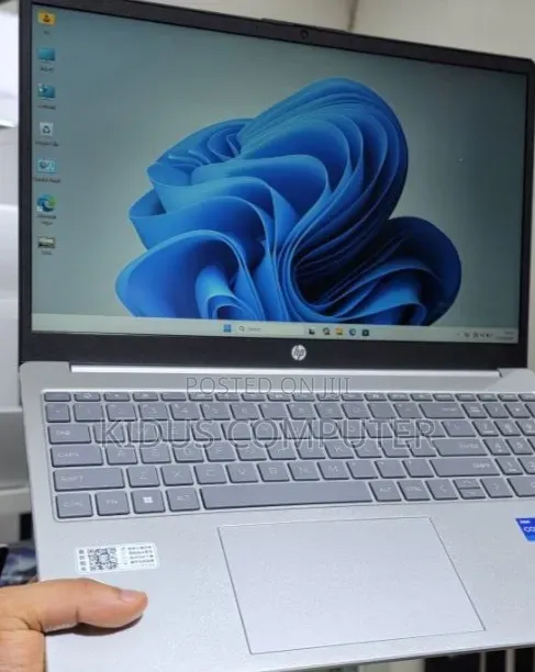 New Laptop HP Stream Notebook 16GB Intel Core i7 SSD 1T