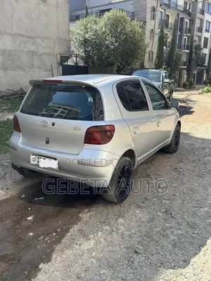 Toyota Vitz 2002