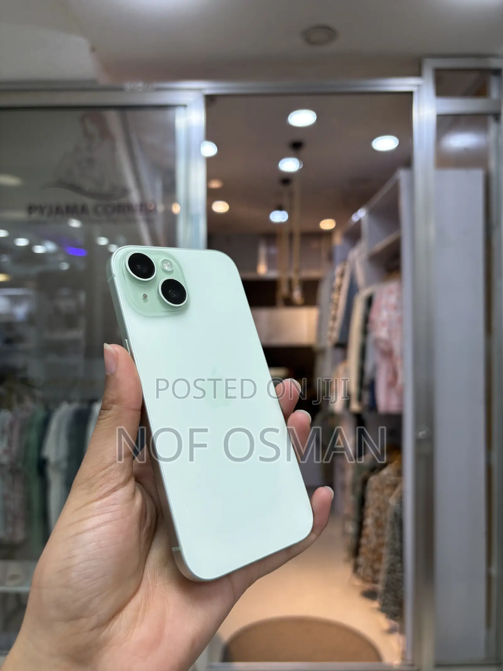 Apple iPhone 15 128 GB Green