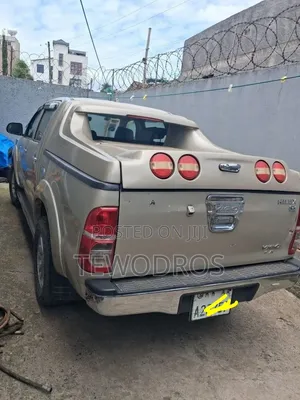Toyota Hilux 2015 Matt Black