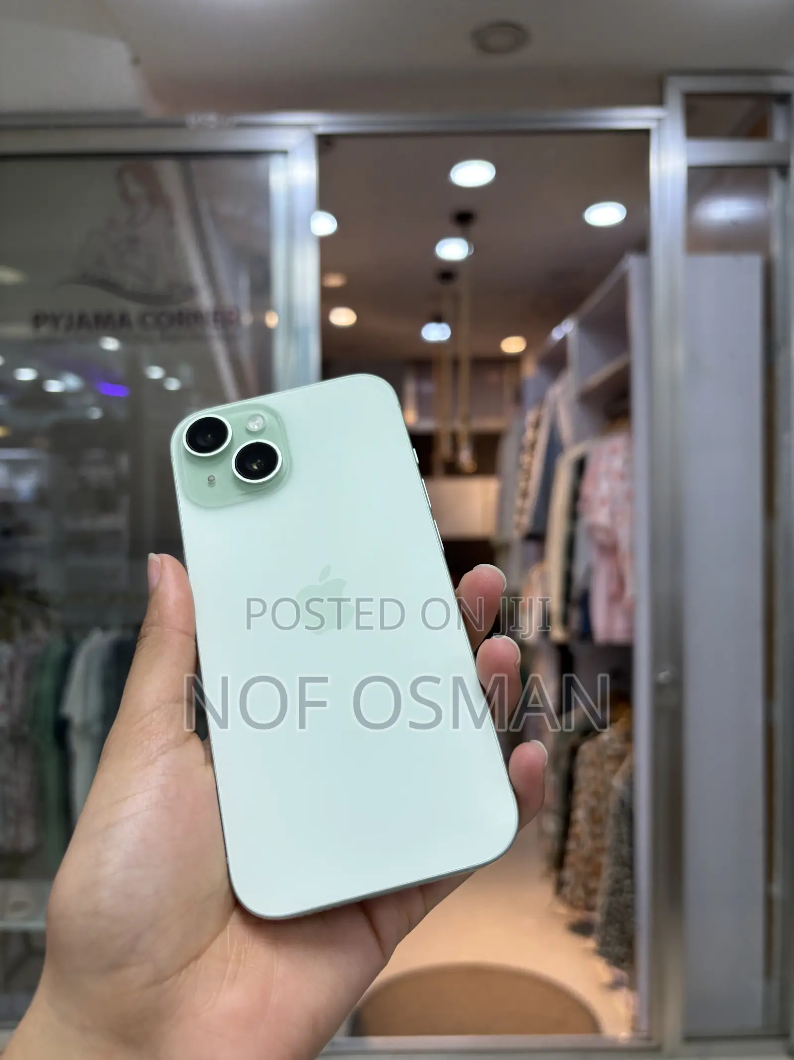 Apple iPhone 15 128 GB Green
