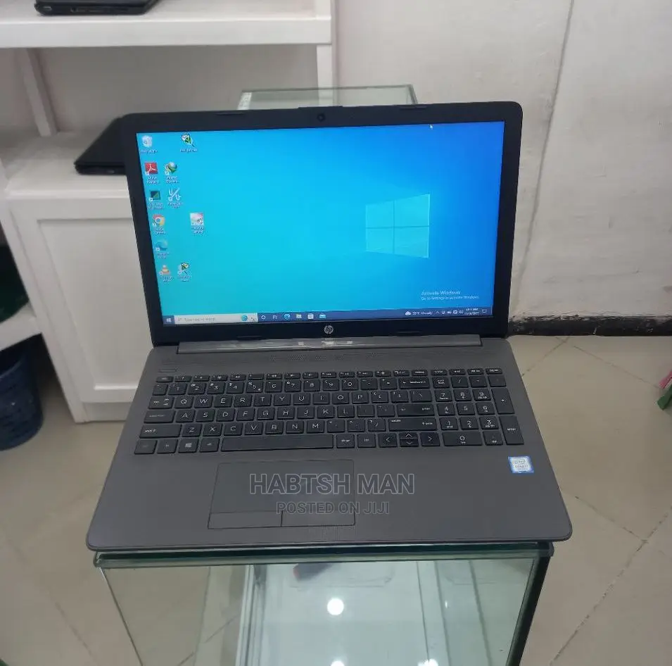 New Laptop HP Stream Notebook 8GB Intel Core I7 HDD 1T