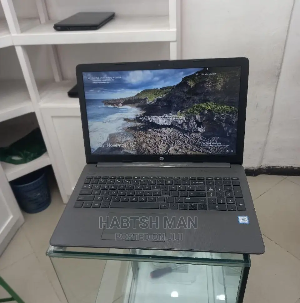 New Laptop HP Stream Notebook 8GB Intel Core I7 HDD 1T