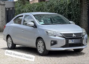 Mitsubishi Attrage 2021 Silver