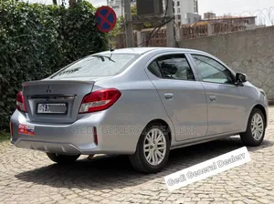 Mitsubishi Attrage 2021 Silver