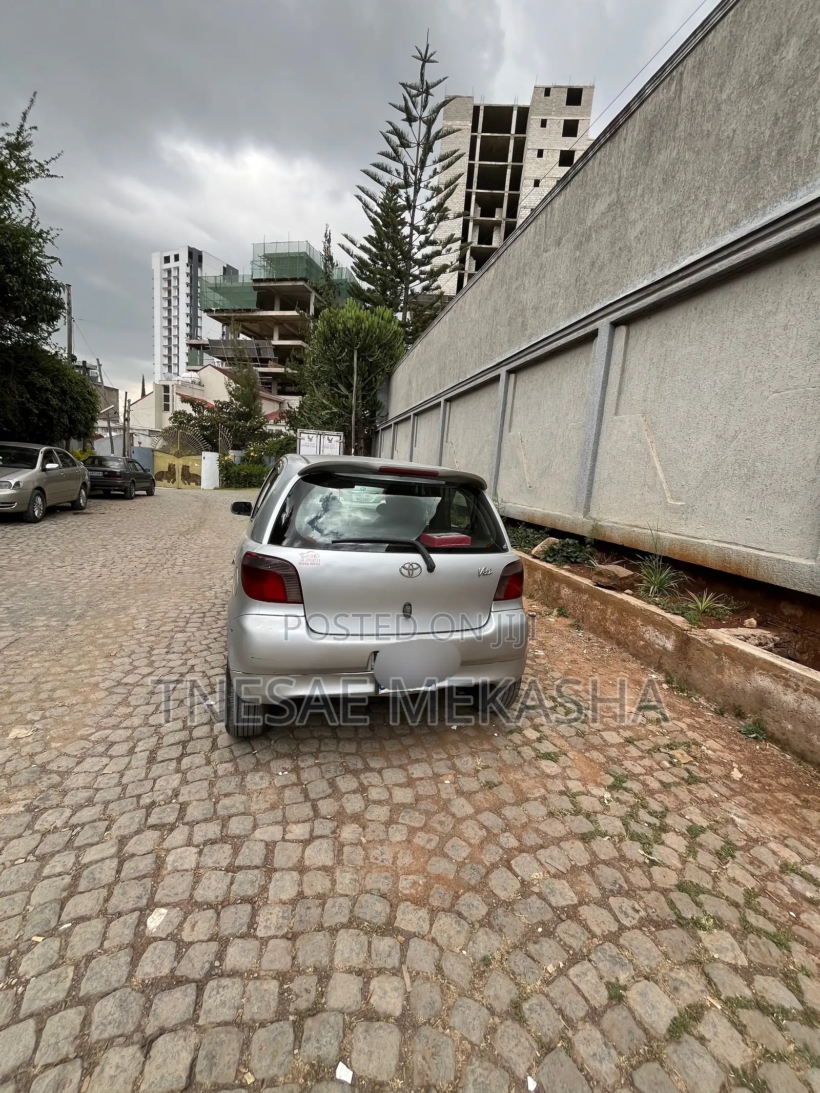 Toyota Vitz 2001 Silver