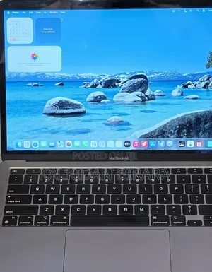 New Laptop Apple MacBook Air 2022 M2 8GB Apple M2 SSD 256GB