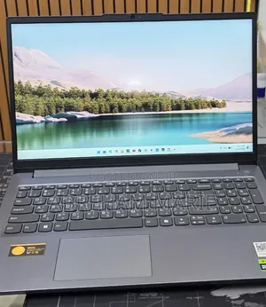 New Laptop Lenovo LOQ 15AHP10 12GB Intel Core i5 SSD 512GB
