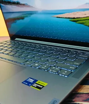 New Laptop Lenovo Yoga 700 32GB Intel Core i9 SSD 512GB
