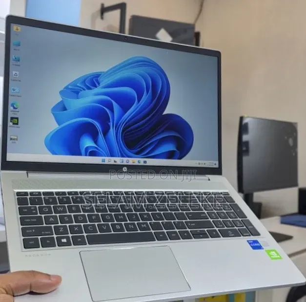 New Laptop HP 16GB Intel Core i7 SSD 512GB