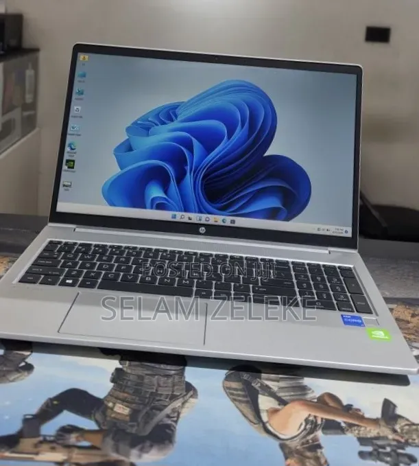 New Laptop HP 16GB Intel Core i7 SSD 512GB