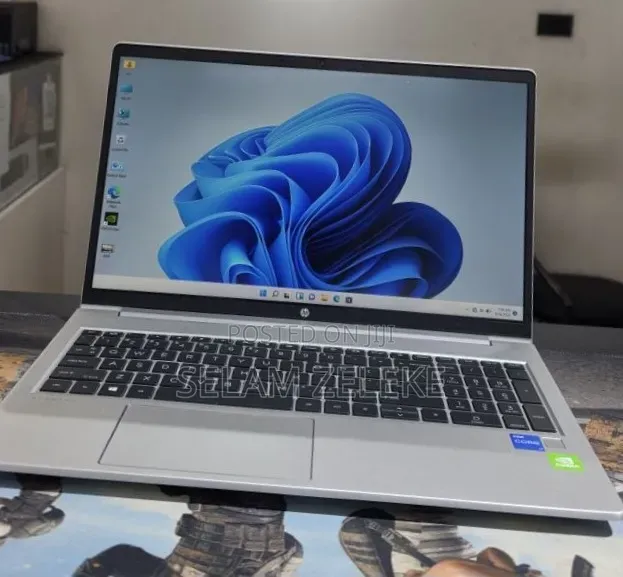 New Laptop HP 16GB Intel Core i7 SSD 512GB