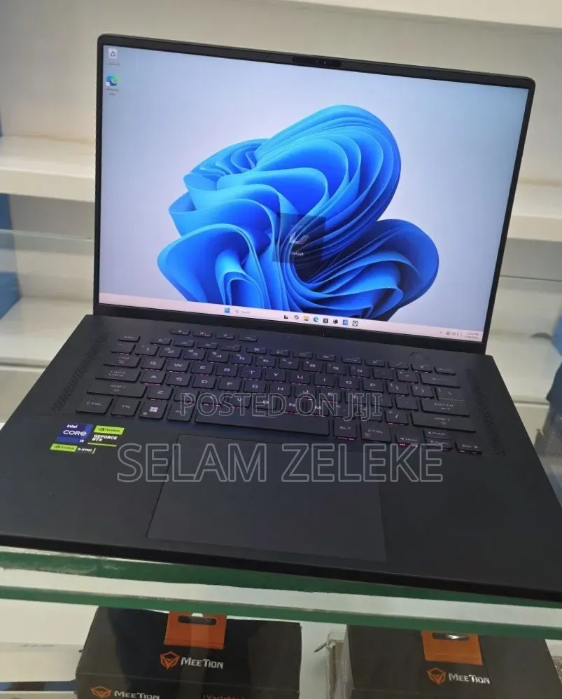 New Laptop Asus 16GB Intel Core i9 SSD 1T
