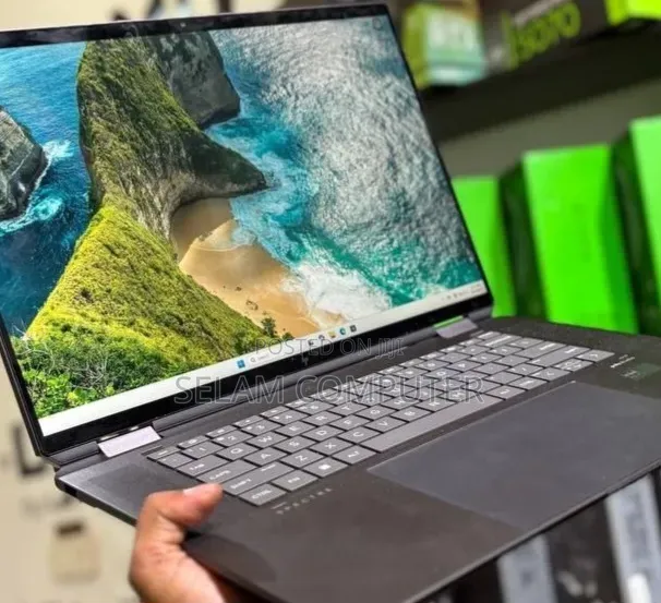 New Laptop HP Spectre 16GB Intel Core Ultra 7 SSD 1T