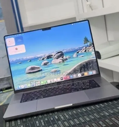 New Laptop Apple MacBook Pro 2021 M1 16GB Apple M1 Pro SSD 512GB