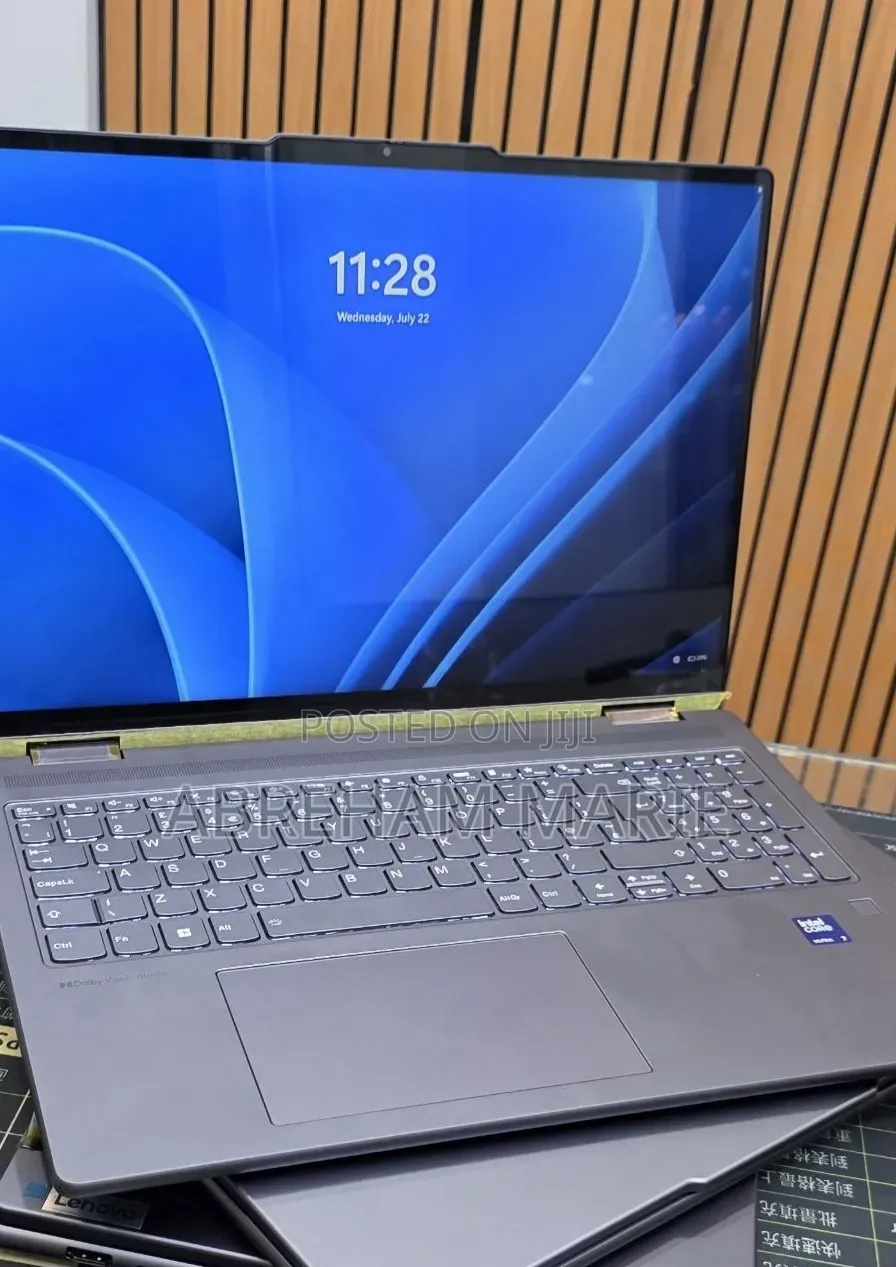 New Laptop Lenovo Yoga 7 15ITL5 16GB Intel Core Ultra 7 SSD 512GB