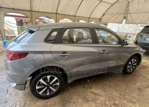 BYD E2 43 kWh 94 hp FWD 2024 Gray