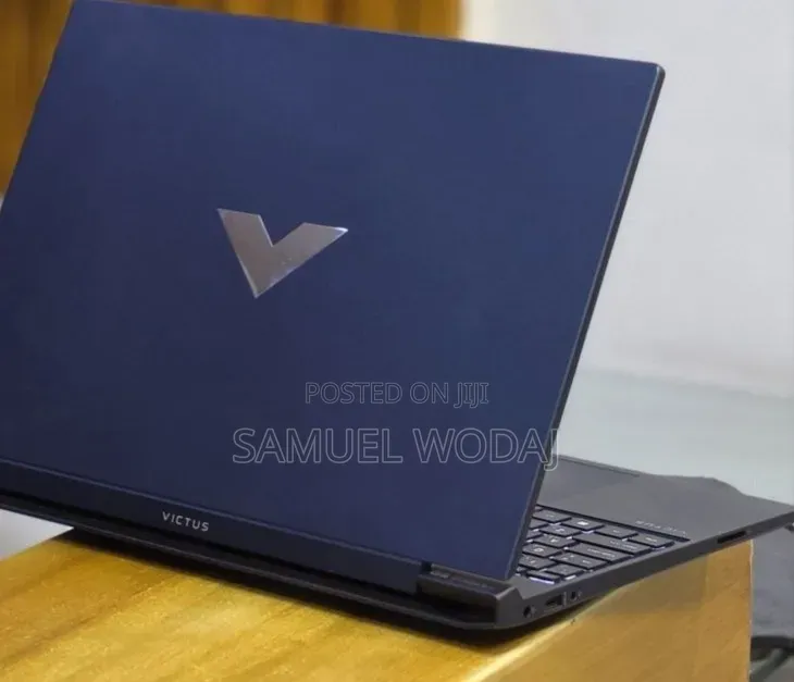 New Laptop HP Victus 15 16GB Intel Core i5 SSD 512GB