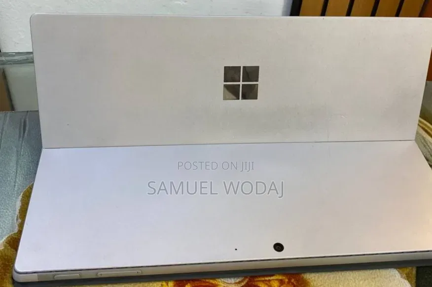 New Laptop Microsoft Surface 16GB Intel Core i7 SSD 512GB