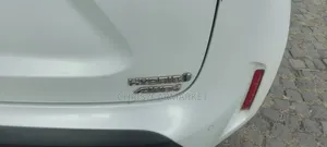 Toyota Yaris Cross 1.5 Hybrid FWD 2024 White
