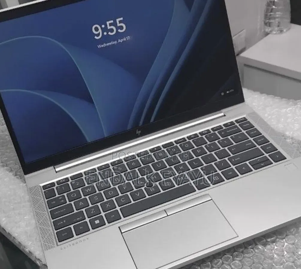 New Laptop HP EliteBook 845 G8 16GB AMD Ryzen 5 SSD 512GB