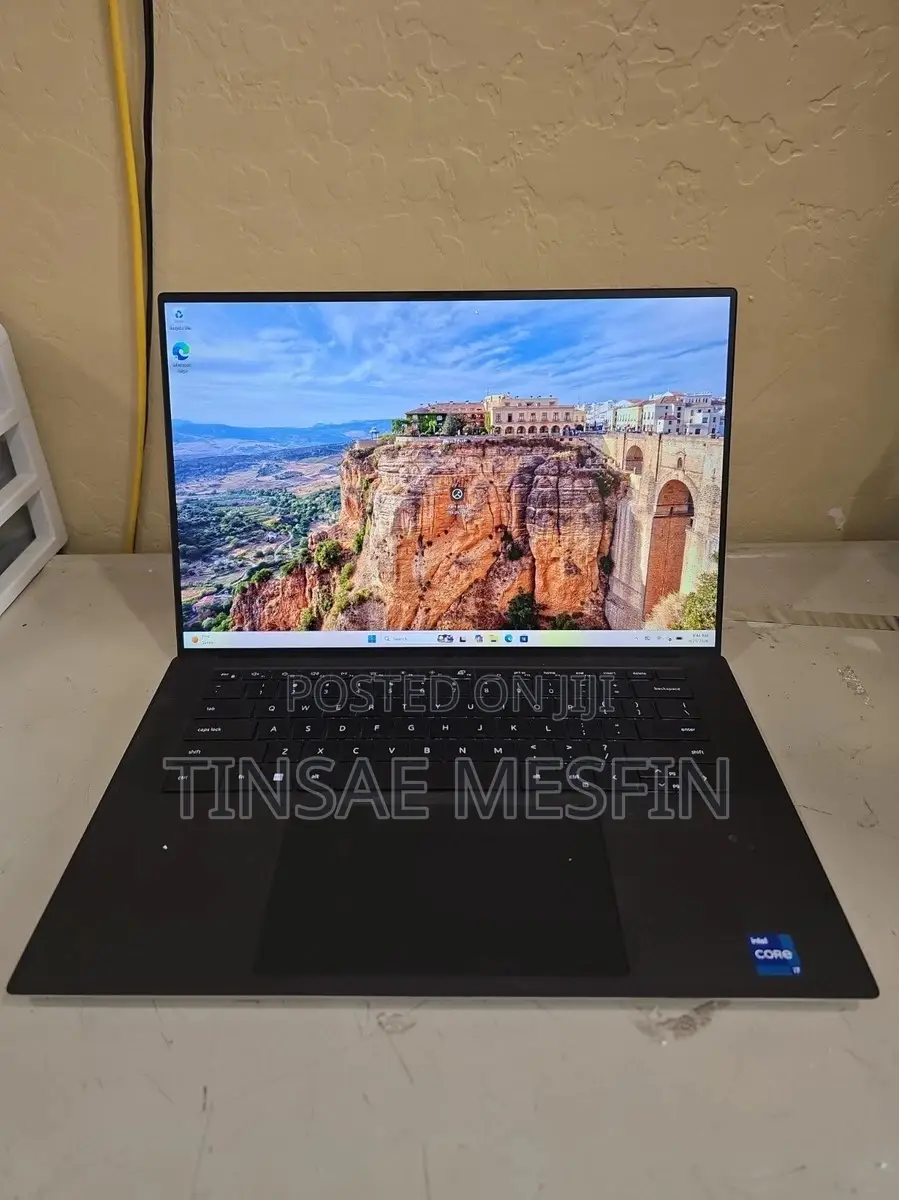 Laptop Dell XPS 15 16GB Intel Core i7 SSD 1T