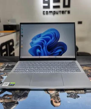 New Laptop Dell Inspiron 14 16GB Intel Core i7 SSD 512GB