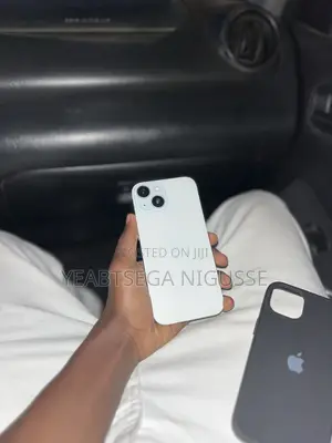 Apple iPhone 15 128 GB White