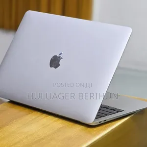 New Laptop Apple MacBook Air 2020 M1 8GB Apple M1 SSD 256GB