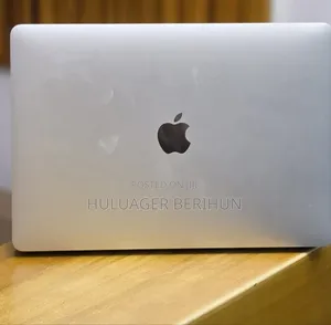 New Laptop Apple MacBook Air 2020 M1 8GB Apple M1 SSD 256GB