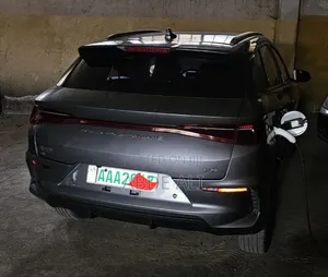 New BYD E2 43 kWh 94 hp FWD 2025 Black
