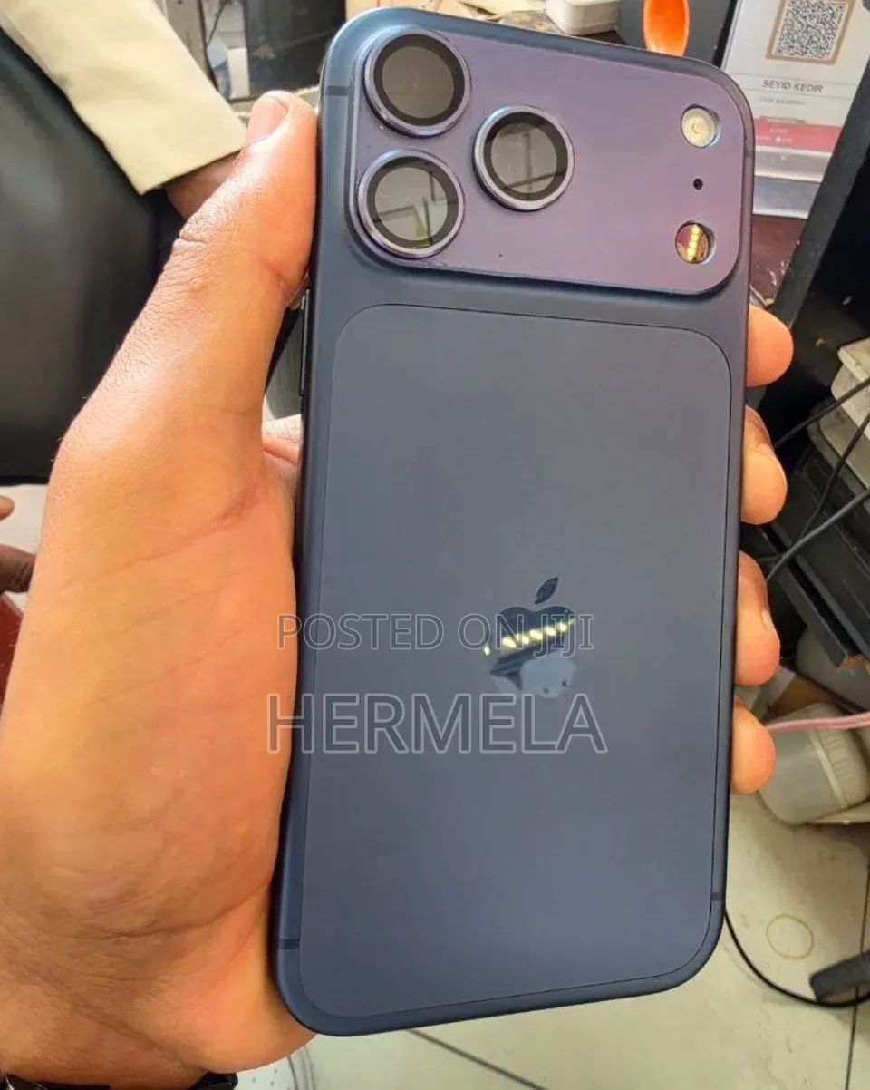 New Apple iPhone 17 Pro Max 256 GB Blue