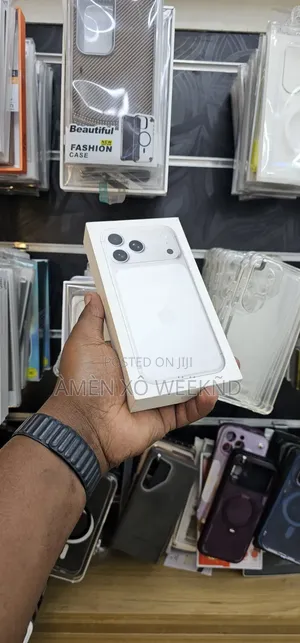 New Apple iPhone 17 Pro Max 256 GB Silver