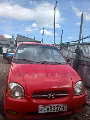 Hyundai Verna 2000 Red