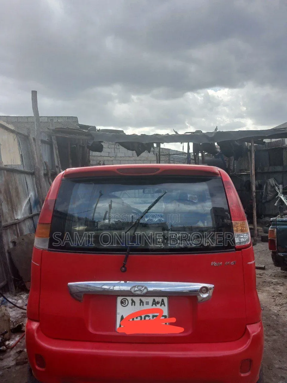 Hyundai Verna 2000 Red
