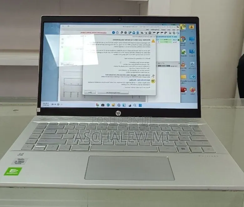 New Laptop HP Pavilion 14 8GB Intel Core i5 SSD 512GB