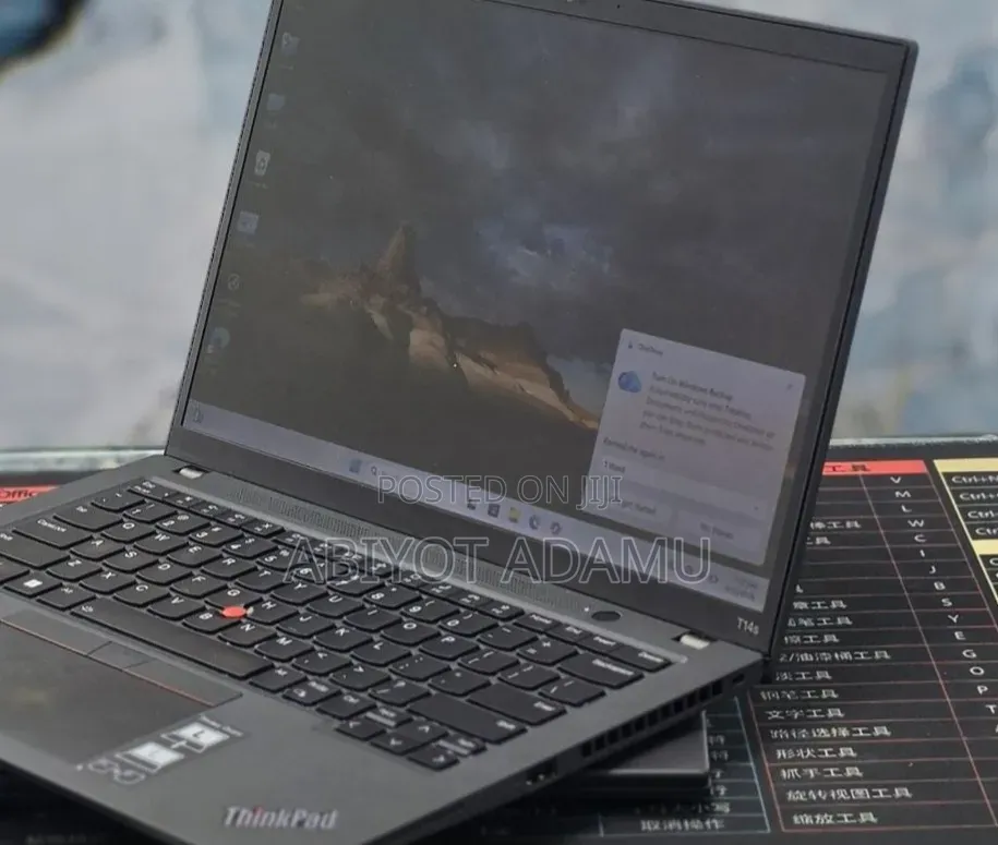 New Laptop Lenovo ThinkPad T14s G4 16GB Intel SSD 512GB