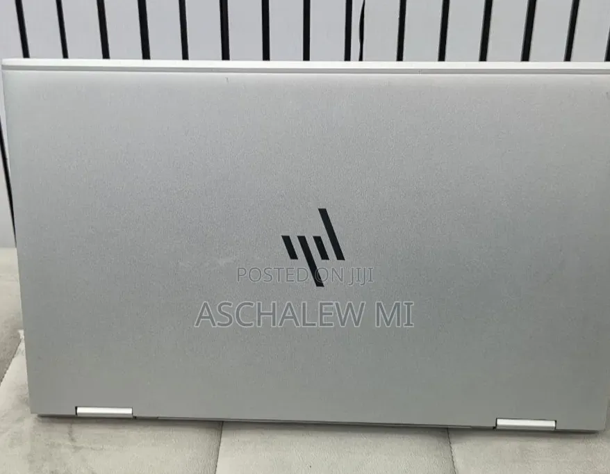 New Laptop HP EliteBook 1040 G8 16GB Intel Core i7 SSD 512GB