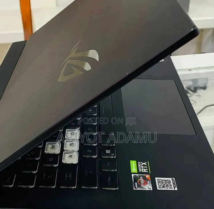 New Laptop Asus ROG Strix G15 16GB AMD SSD 512GB