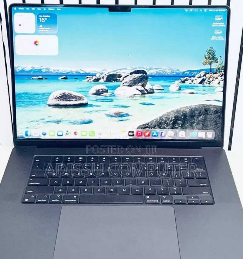 New Laptop Apple MacBook Pro 2023 M3 Pro 18GB Apple M3 Pro SSD 512GB
