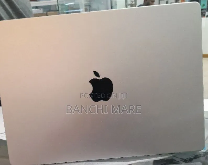 New Laptop Apple MacBook Pro 2024 M4 24GB Apple M4 SSD 512GB