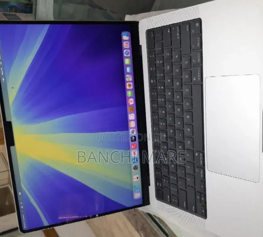 New Laptop Apple MacBook Pro 2024 M4 24GB Apple M4 SSD 512GB